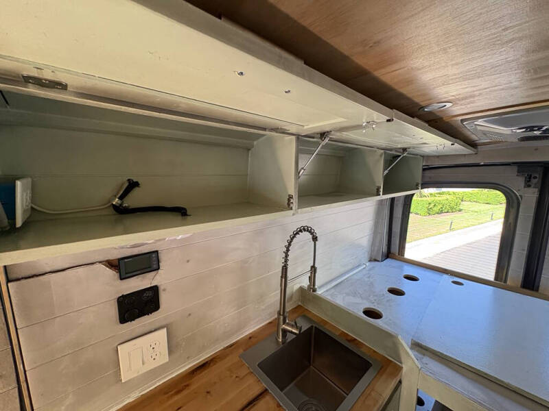 2024 Ford Transit 250