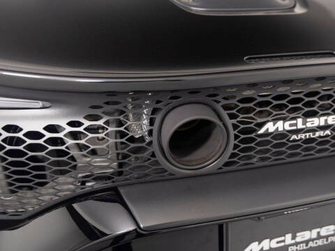 2023 McLaren Artura
