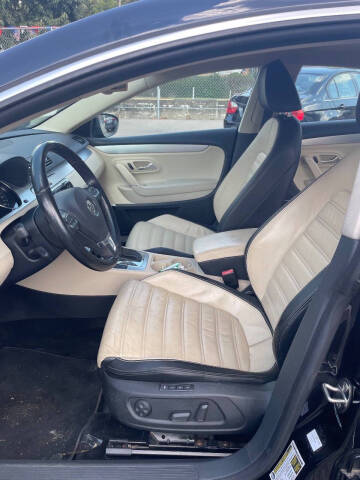 2009 Volkswagen CC VR6 4Motion