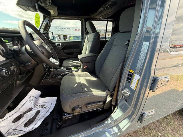 2025 Jeep Gladiator Sport