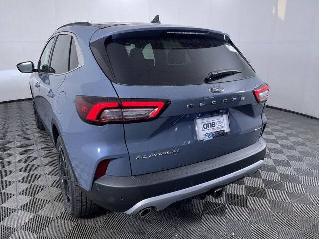 2026 Ford Escape Platinum