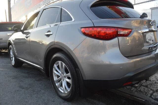 2010 Infiniti FX35
