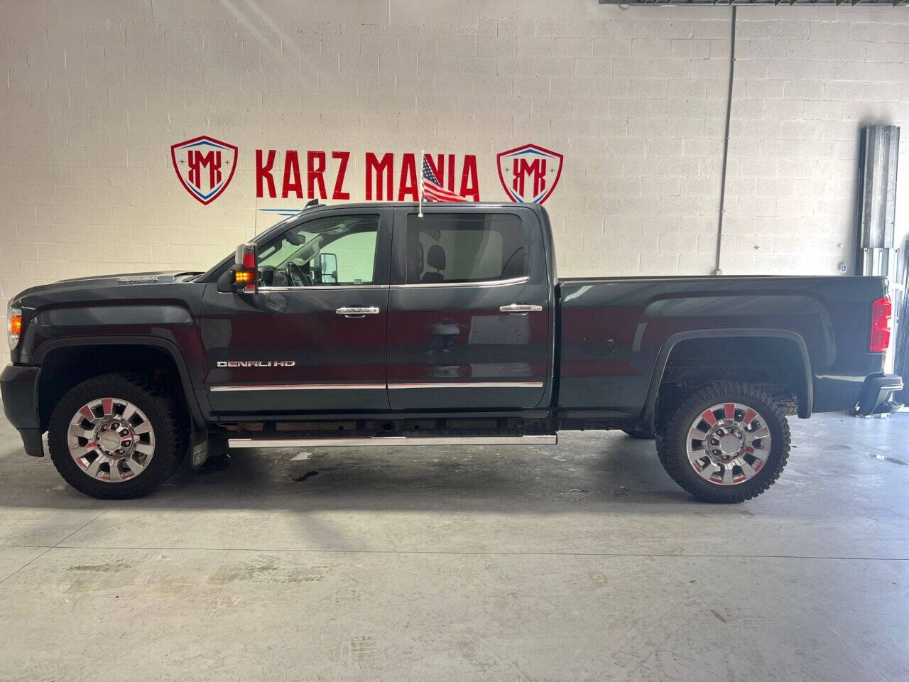 2019 GMC Sierra HD Pickup - $53,900