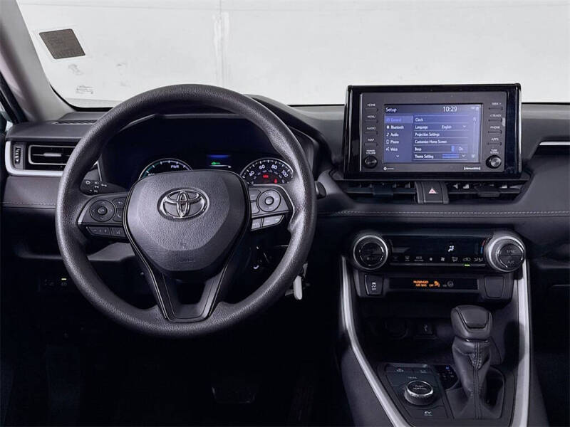 2022 Toyota RAV4 Hybrid LE