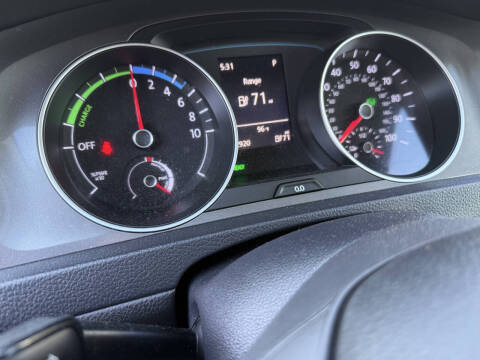 2016 Volkswagen e-Golf SE