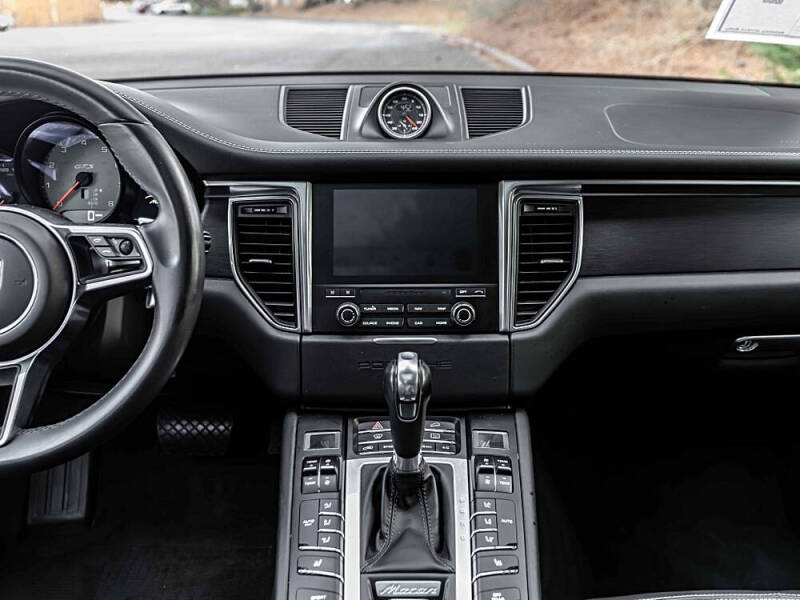 2017 Porsche Macan GTS