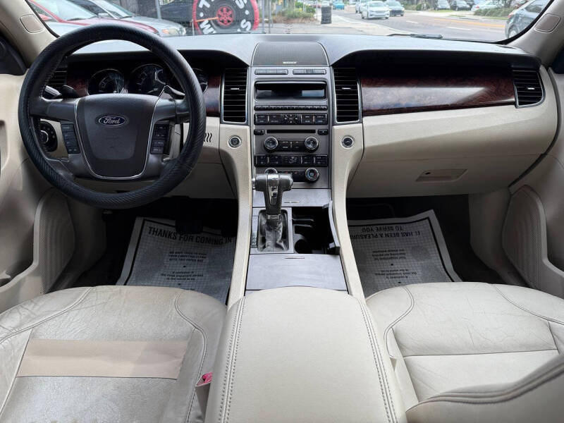 2010 Ford Taurus SEL