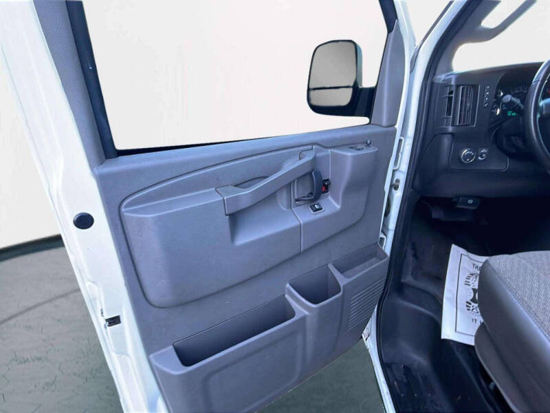 2020 Chevrolet Express 2500