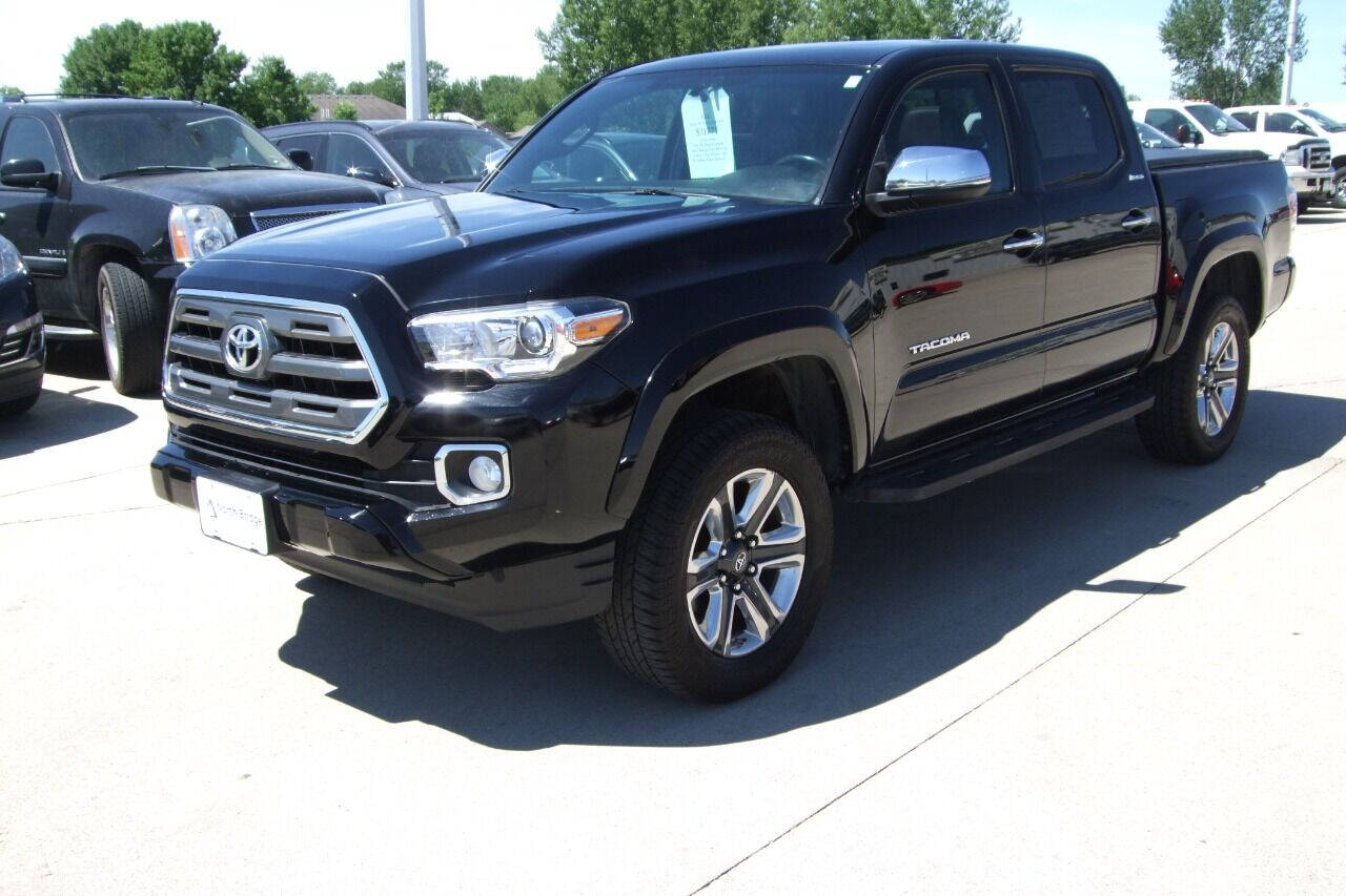 2016 Toyota North Bridge Auto Plaza Albert Lea, MN