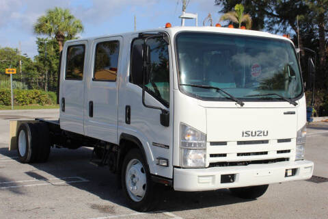 2012 Isuzu NPR HD