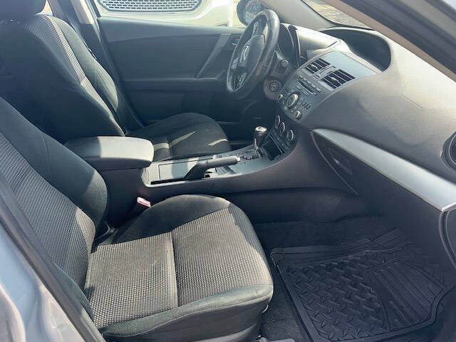 2013 Mazda MAZDA3 i Touring