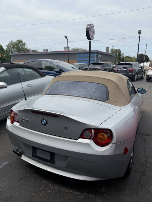 2004 BMW Z4 2.5i