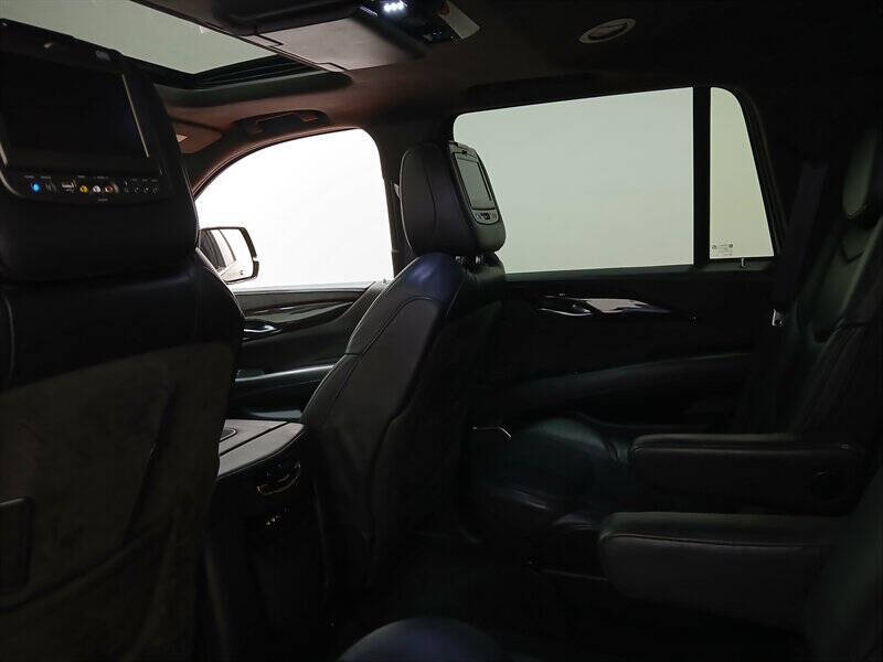 2016 Cadillac Escalade Platinum