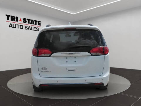 2020 Chrysler Pacifica Touring L