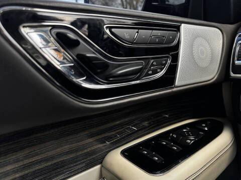 2019 Lincoln Navigator Black Label