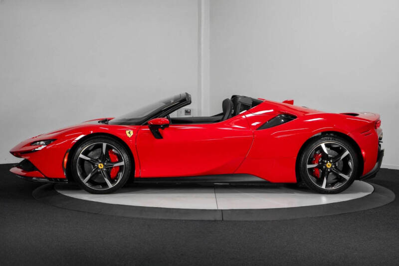 2022 Ferrari SF90 Spider