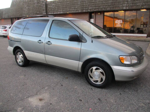 2000 best sale toyota minivan