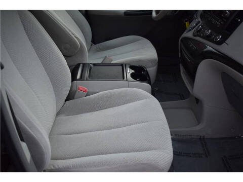 2011 Toyota Sienna LE 7-Passenger
