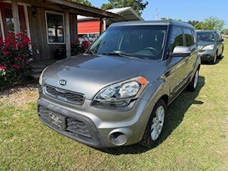 2013 Kia Soul +