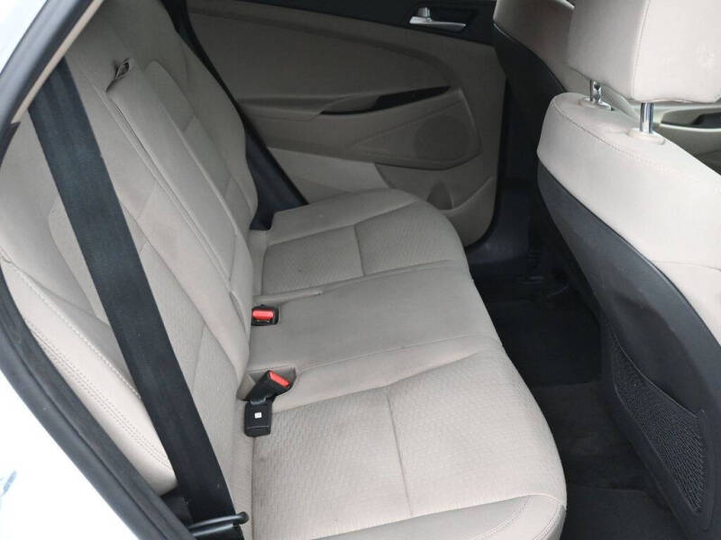 2021 Hyundai Tucson SE