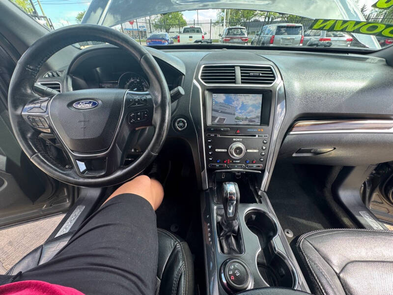 2017 Ford Explorer Limited