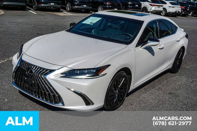 2024 Lexus ES 300h Luxury
