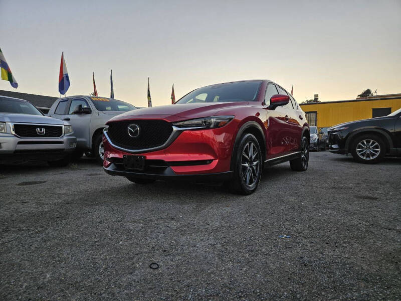 2017 Mazda CX-5 Grand Touring's photo