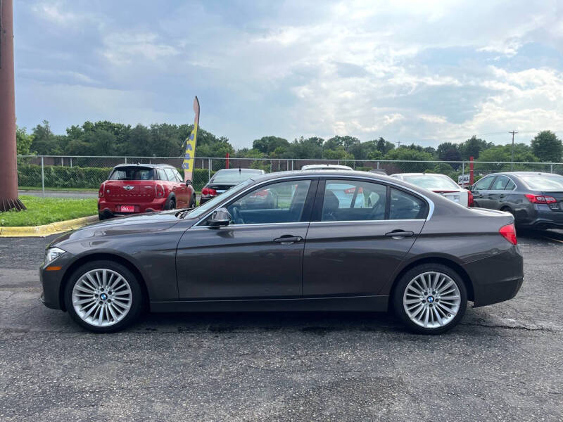 2013 BMW 3 Series 328i photo 8