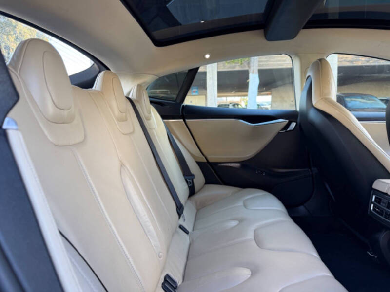 2013 Tesla Model S
