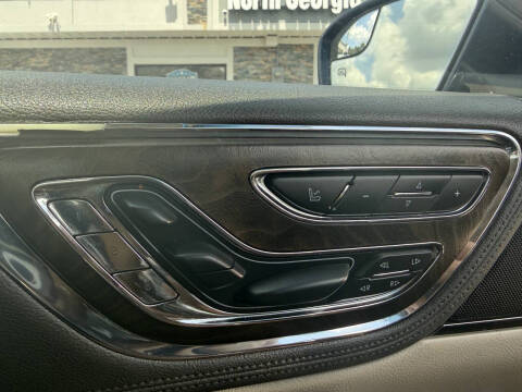2017 Lincoln Continental Select