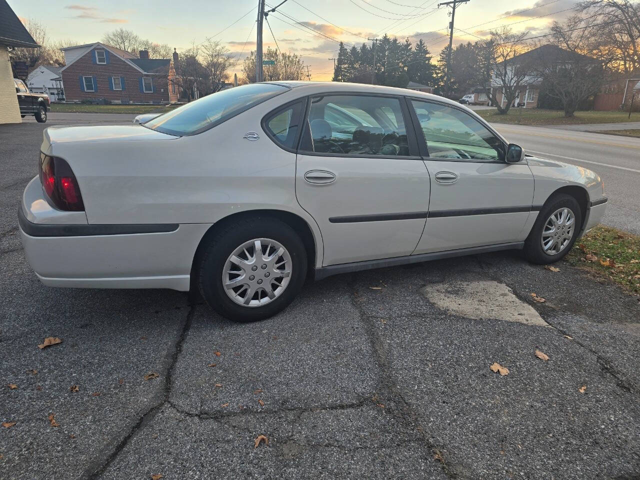 2004 Chevrolet Impala for sale at QUEENSGATE AUTO SALES in York, PA