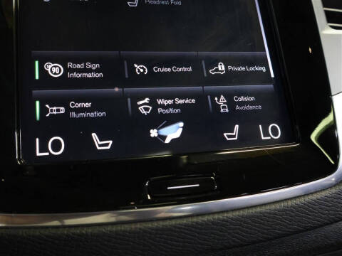 2020 Volvo XC90 T5 Momentum