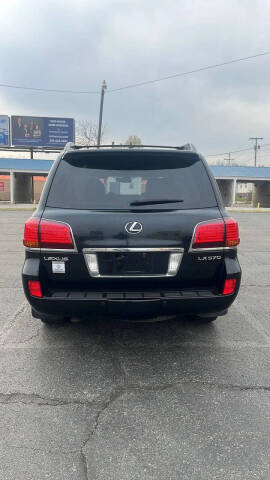 2010 Lexus LX 570