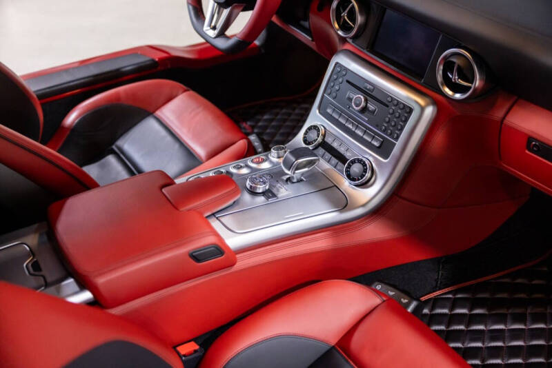 2012 Mercedes-Benz SLS AMG