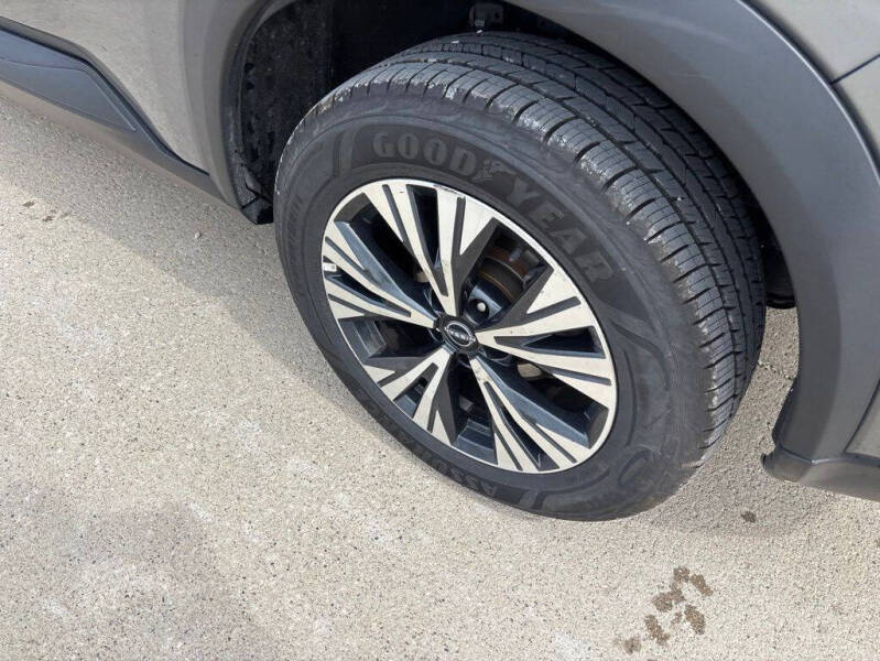 2022 Nissan Rogue SV