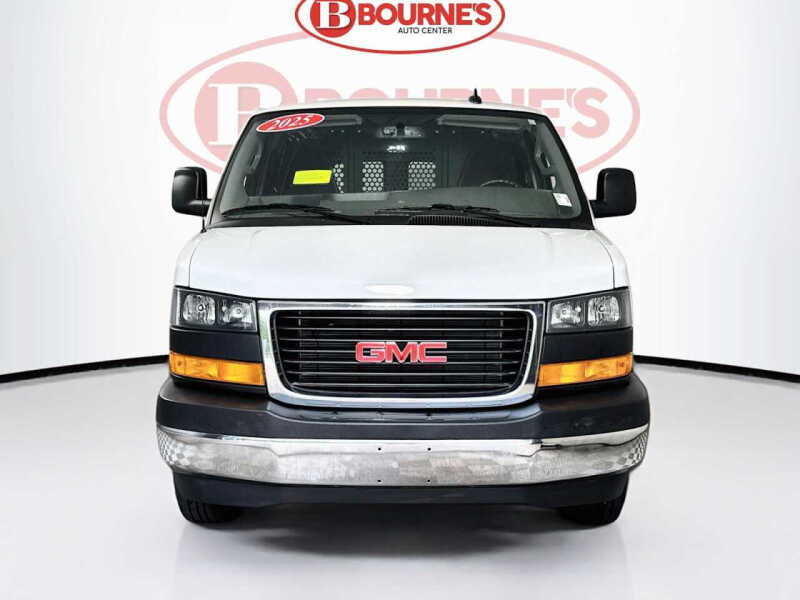 2025 GMC Savana 2500
