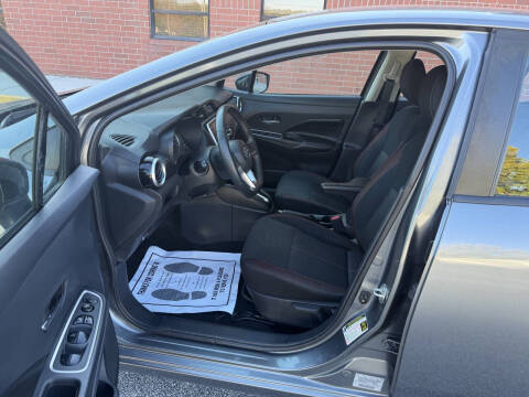 2021 Nissan Versa SR