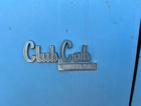 1975 Dodge D100 Pickup