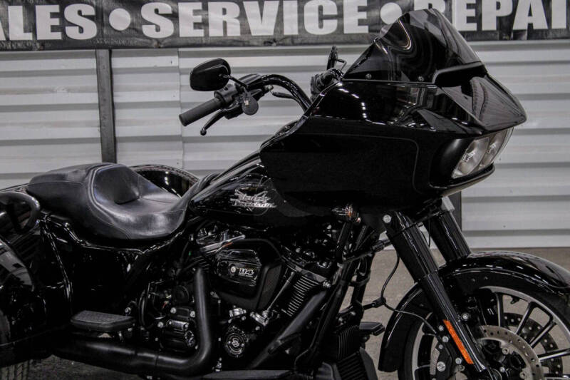 2023 Harley-Davidson Road Glide 3