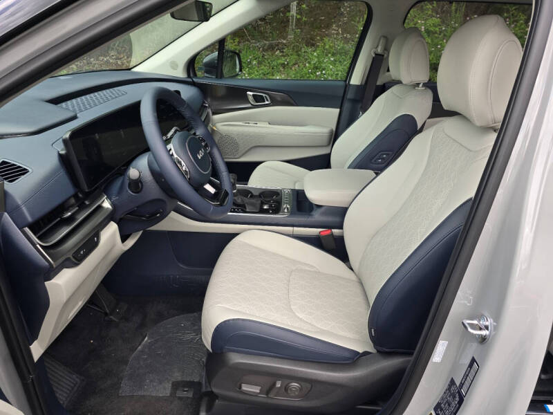 2026 Kia Carnival SX