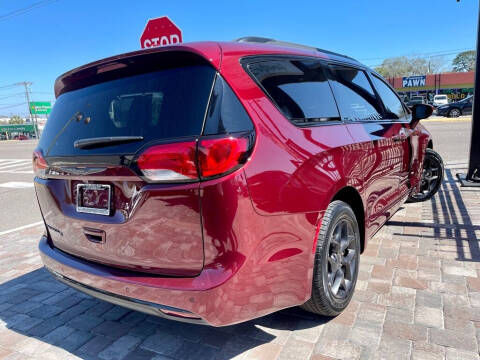 2018 Chrysler Pacifica Touring L