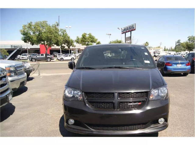 2019 Dodge Grand Caravan for sale at Auto Plaza in Fresno, CA