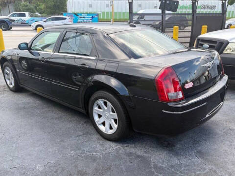 2005 Chrysler 300 Touring