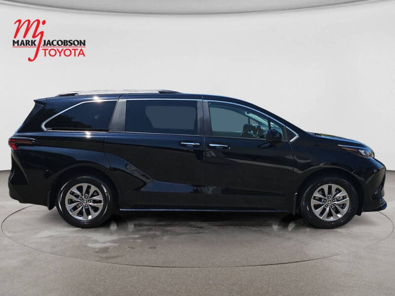 2025 Toyota Sienna