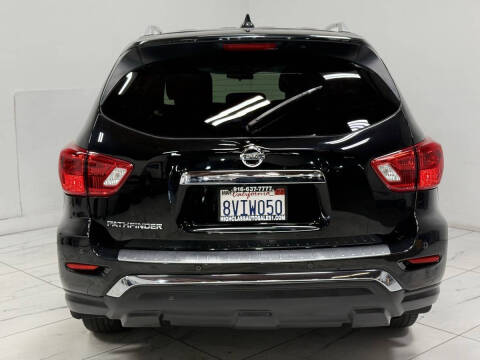 2020 Nissan Pathfinder S