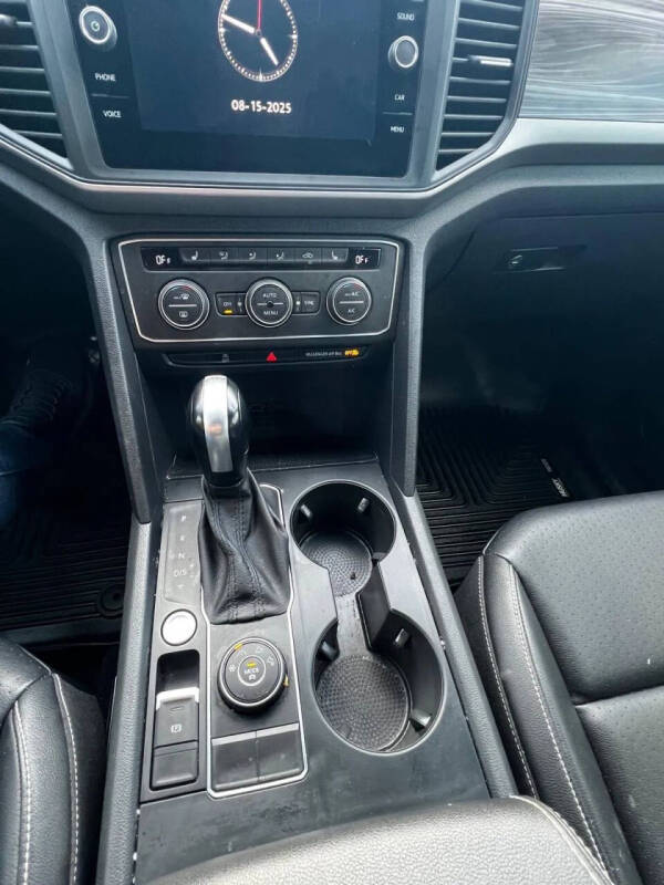 2020 Volkswagen Atlas Cross Sport SE 4Motion