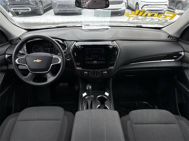 2020 Chevrolet Traverse for sale at Bowman Auto Center in Clarkston, MI