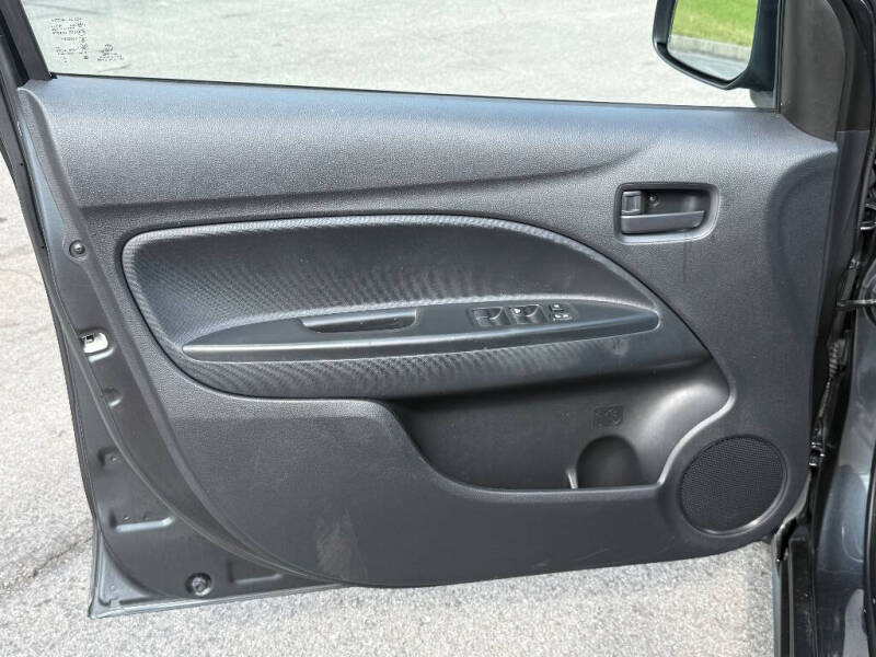 2024 Mitsubishi Mirage ES