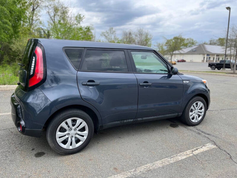 2016 Kia Soul +