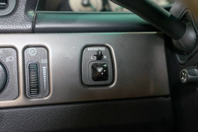 2005 Ford Thunderbird Deluxe